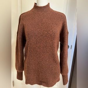 Elegant sweater size S from Forever 21.